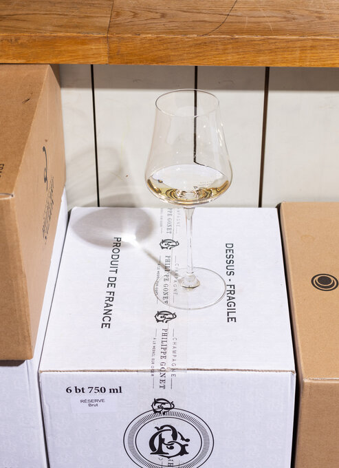 Stelleninserat Leitung Weinbar und Weinshop
